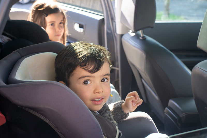 Consejos para la vuelta al cole: lleva a tus hijos en el coche con total seguridad